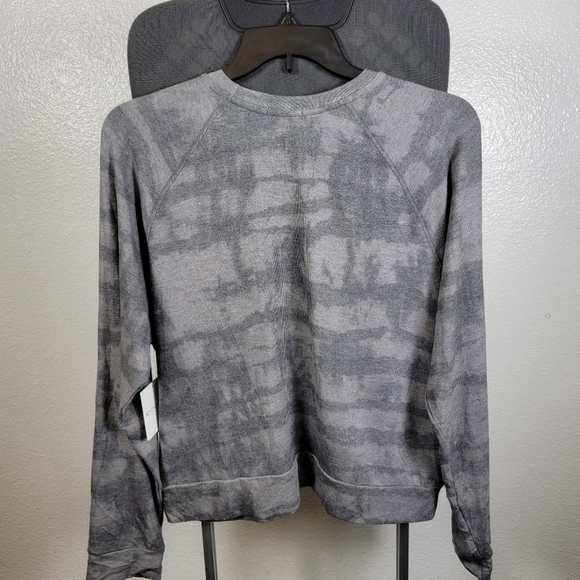 Beyond Yoga Women's Lightweight Pullover Top Shirt Grey Size XXL - Picture 2 of 7